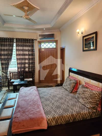 30*60 Well-Maintained 7 Marla House In Prime G-13 Islamabad