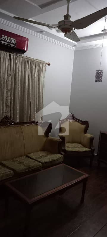 ڈی ایچ اے فیز 5 ڈی ایچ اے ڈیفینس,کراچی میں 2 کمروں کا 4 مرلہ فلیٹ 1.35 کروڑ میں برائے فروخت۔