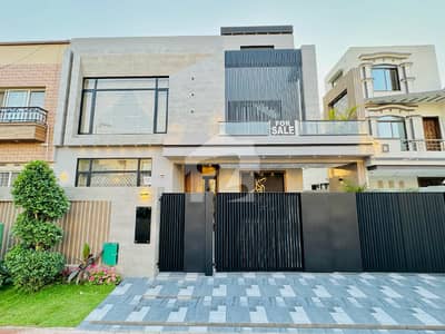 بحریہ ٹاؤن گلمہر بلاک بحریہ ٹاؤن سیکٹر سی,بحریہ ٹاؤن,لاہور میں 5 کمروں کا 11 مرلہ مکان 3.4 کروڑ میں برائے فروخت۔ بحریہ ٹاؤن گلمہر بلاک بحریہ ٹاؤن سیکٹر سی,بحریہ ٹاؤن,لاہور میں 5 کمروں کا 11 مرلہ مکان 3.4 کروڑ میں برائے فروخت۔