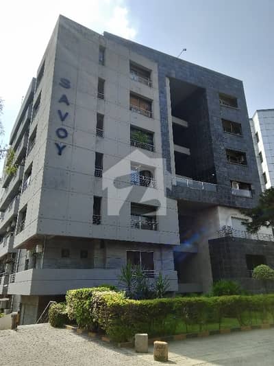 f-11 markaz  4 bedroom Unfurnished apartment available for rent f11