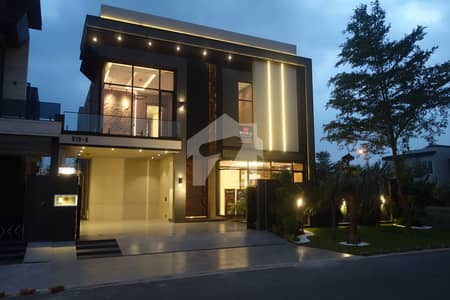 1 Kanal Luxury Modern Masterpiece Near McDonalds Y Block - Semi Furnished - Original Pics