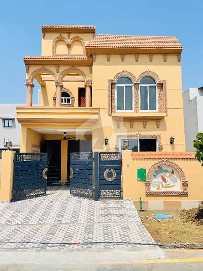 بحریہ نشیمن ۔ آئرس بحریہ نشیمن,لاہور میں 3 کمروں کا 5 مرلہ مکان 1.65 کروڑ میں برائے فروخت۔ بحریہ نشیمن ۔ آئرس بحریہ نشیمن,لاہور میں 3 کمروں کا 5 مرلہ مکان 1.65 کروڑ میں برائے فروخت۔