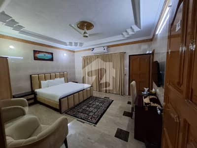 ایف ۔ 7 اسلام آباد میں 9 کمروں کا 1 کنال مکان 12.0 لاکھ میں کرایہ پر دستیاب ہے۔