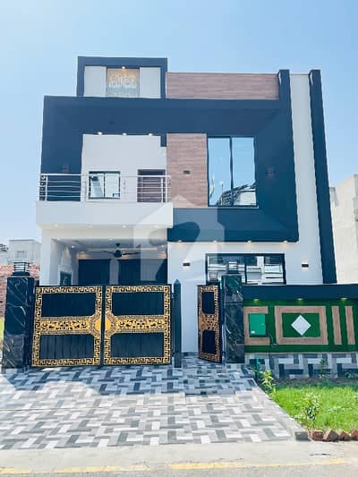 بحریہ نشیمن ۔ آئرس بحریہ نشیمن,لاہور میں 3 کمروں کا 5 مرلہ مکان 1.65 کروڑ میں برائے فروخت۔ بحریہ نشیمن ۔ آئرس بحریہ نشیمن,لاہور میں 3 کمروں کا 5 مرلہ مکان 1.65 کروڑ میں برائے فروخت۔