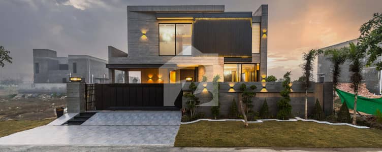 1 Kanal Top Quality Build Luxurious Beautiful Modern Design For Rent In DHA Lahore Phase 6