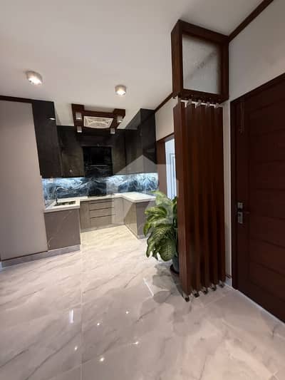 Fully Renovated 2 Bed DD Luxury Apartment For Sale