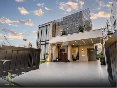 1 Kanal Top Quality Build Luxurious Beautiful Ultra Modern Design Villa Full Furnished With Basement For Sale