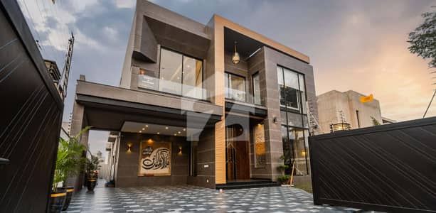 20 MARLA BRAND NEW LUXURY ULTRA MODERN DESIGN BUNGALOW FOR RENT