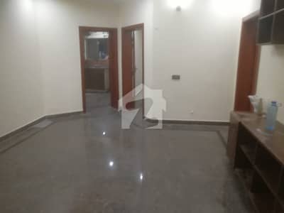 ڈی ایچ اے ڈیفینس فیز 1 ڈی ایچ اے ڈیفینس,اسلام آباد میں 3 کمروں کا 1 کنال بالائی پورشن 1.25 لاکھ میں کرایہ پر دستیاب ہے۔ ڈی ایچ اے ڈیفینس فیز 1 ڈی ایچ اے ڈیفینس,اسلام آباد میں 3 کمروں کا 1 کنال بالائی پورشن 1.25 لاکھ میں کرایہ پر دستیاب ہے۔