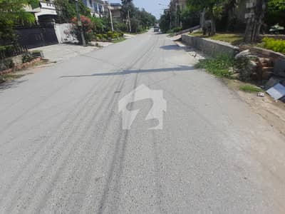 جناح گارڈنز ایف ای سی ایچ ایس,اسلام آباد میں 8 مرلہ رہائشی پلاٹ 1.18 کروڑ میں برائے فروخت۔ جناح گارڈنز ایف ای سی ایچ ایس,اسلام آباد میں 8 مرلہ رہائشی پلاٹ 1.18 کروڑ میں برائے فروخت۔