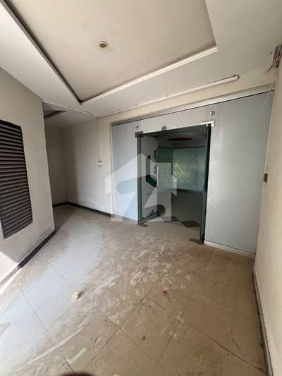 COMMERCIAL OFFICE FOR RENT