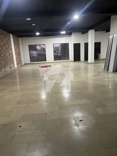 2 Kanal Building Available For Rent 2 Kanal Building Available For Rent