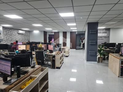 جوہر ٹاؤن فیز 2 جوہر ٹاؤن,لاہور میں 1 کنال Studio عمارت 60.0 کروڑ میں برائے فروخت۔