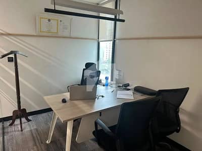 جوہر ٹاؤن لاہور میں 1 کنال Studio دفتر 2.5 لاکھ میں کرایہ پر دستیاب ہے۔