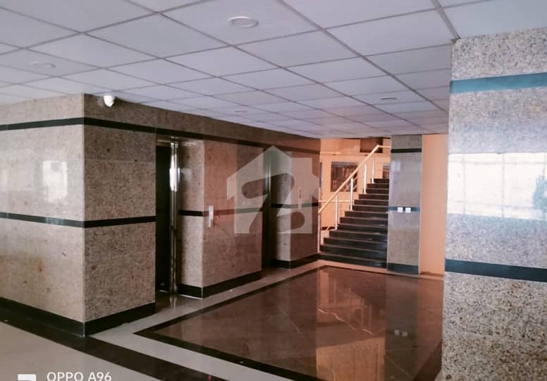 بلیو ایریا اسلام آباد میں 2 کنال Studio دفتر 32.5 لاکھ میں کرایہ پر دستیاب ہے۔ بلیو ایریا اسلام آباد میں 2 کنال Studio دفتر 32.5 لاکھ میں کرایہ پر دستیاب ہے۔