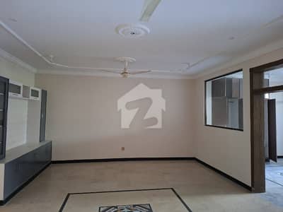 Top Location Main Road Neat House Is Up For Sale Top Location Main Road Neat House Is Up For Sale