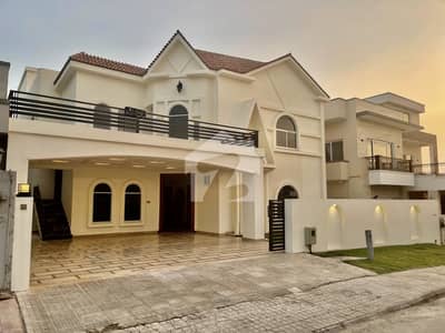Dha2 One Kanal Luxurious Designer House