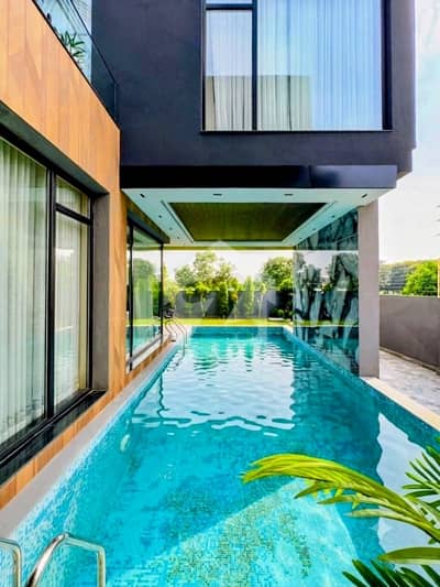 1 Kanal House In Central DHA Phase 7 For Sale