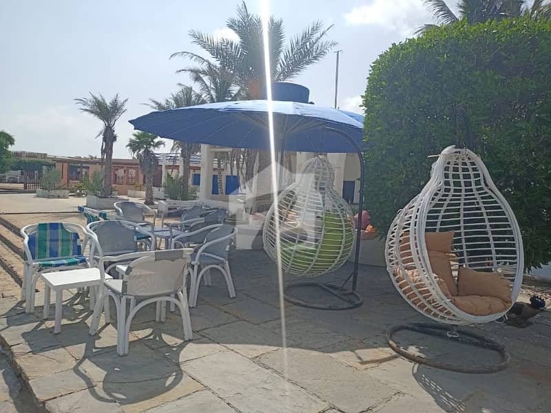 1200 Sq Yards Commercial Title Hut For Sale. 1200 Sq Yards Commercial Title Hut For Sale.