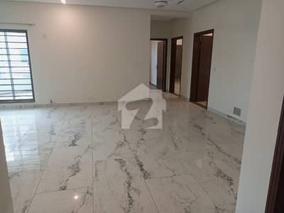 10 MARLA 3 BEDROOMS APARTMENT AVAILABLE FOR SALE 10 MARLA 3 BEDROOMS APARTMENT AVAILABLE FOR SALE