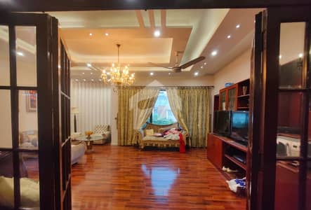 2 Kanal House For Sale In DHA Phase 3 5 Bedrooms, 2 Servant Quarters 2 Kanal House For Sale In DHA Phase 3 5 Bedrooms, 2 Servant Quarters
