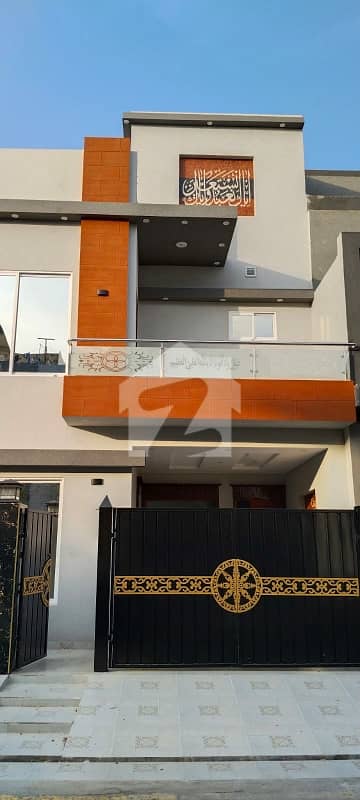 5 Marla Hot Location Brand New House For Sale