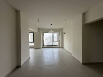 SIGNATURE APARTMENT AVAILABLE FOR RENT - 3 BED DD -2400 SQFT SIGNATURE APARTMENT AVAILABLE FOR RENT - 3 BED DD -2400 SQFT
