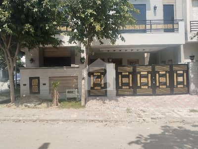 ٹاپ سٹی 1 - بلاک اے ٹاپ سٹی 1,اسلام آباد میں 5 کمروں کا 10 مرلہ مکان 4.8 کروڑ میں برائے فروخت۔ ٹاپ سٹی 1 - بلاک اے ٹاپ سٹی 1,اسلام آباد میں 5 کمروں کا 10 مرلہ مکان 4.8 کروڑ میں برائے فروخت۔