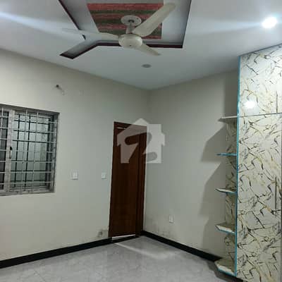 چکلالہ سکیم 3 چکلالہ سکیم,راولپنڈی میں 6 کمروں کا 5 مرلہ مکان 2.95 کروڑ میں برائے فروخت۔ چکلالہ سکیم 3 چکلالہ سکیم,راولپنڈی میں 6 کمروں کا 5 مرلہ مکان 2.95 کروڑ میں برائے فروخت۔