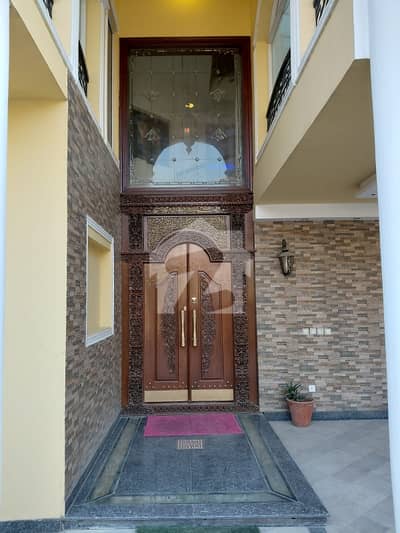 بحریہ ٹاؤن فیز 2 بحریہ ٹاؤن راولپنڈی,راولپنڈی میں 6 کمروں کا 1 کنال مکان 5.8 لاکھ میں کرایہ پر دستیاب ہے۔ بحریہ ٹاؤن فیز 2 بحریہ ٹاؤن راولپنڈی,راولپنڈی میں 6 کمروں کا 1 کنال مکان 5.8 لاکھ میں کرایہ پر دستیاب ہے۔