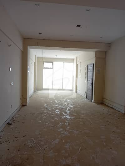 900 sq. ft OFFICE FLOOR FOR RENT IN AL-MURTUZA COMM