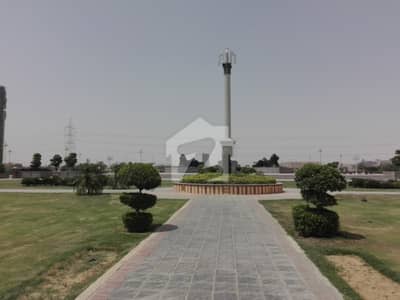 272 Sqyard Plot Available For Sale