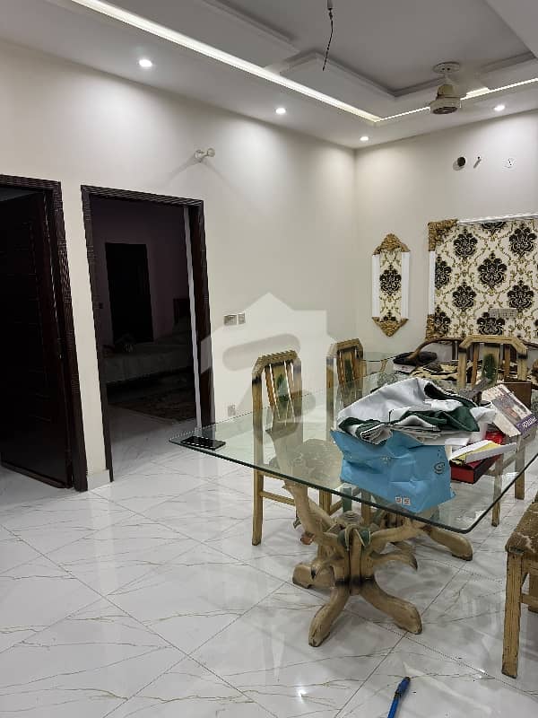 کینال گارڈن لاہور میں 5 کمروں کا 10 مرلہ مکان 3.1 کروڑ میں برائے فروخت۔ کینال گارڈن لاہور میں 5 کمروں کا 10 مرلہ مکان 3.1 کروڑ میں برائے فروخت۔