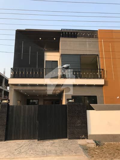 4.75 Marla Brand New house available for rent in buch vilas Multan