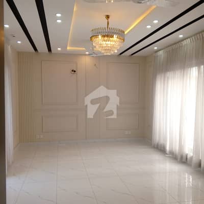 1 KANAL UPPER BRAND NEW LUXURY PORTION FOR RENT