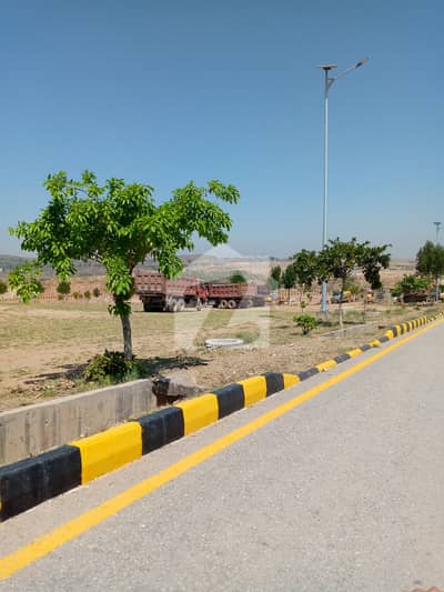 ڈی ایچ اے ڈیفنس فیز 7 ڈی ایچ اے ڈیفینس,اسلام آباد میں 5 مرلہ رہائشی پلاٹ 45.0 لاکھ میں برائے فروخت۔ ڈی ایچ اے ڈیفنس فیز 7 ڈی ایچ اے ڈیفینس,اسلام آباد میں 5 مرلہ رہائشی پلاٹ 45.0 لاکھ میں برائے فروخت۔