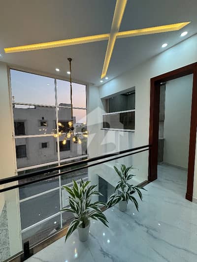 6 Marla House Lawn M Block Phase 8 Boulevard Corner