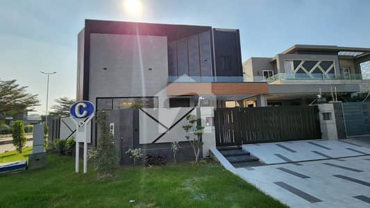 Ultra-Luxury Corner House Near Dolmen Mall Full Basement, Pool & Home Theatre Ultra-Luxury Corner House Near Dolmen Mall Full Basement, Pool & Home Theatre