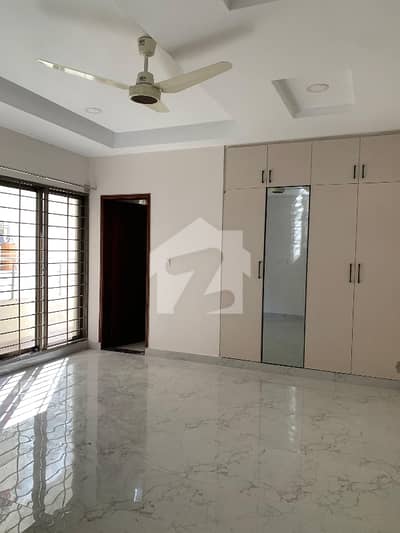 Title: 4 Bed Apartment for Sale in Askari Heights 5 Block 30, 6th Floor