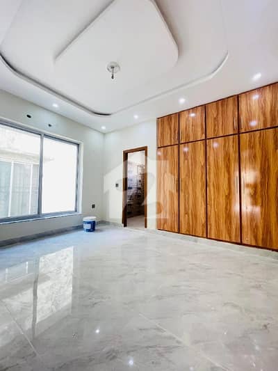 8 Marla House For Sale On Main Boulevard Prime Location & Excellent Opportunity Bahria 8 Marla House For Sale On Main Boulevard Prime Location & Excellent Opportunity Bahria