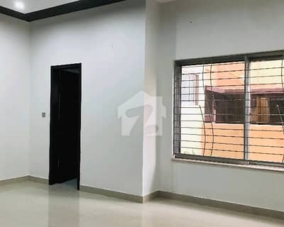 بحریہ ٹاؤن جاسمین بلاک بحریہ ٹاؤن سیکٹر سی,بحریہ ٹاؤن,لاہور میں 5 کمروں کا 12 مرلہ مکان 5.5 کروڑ میں برائے فروخت۔