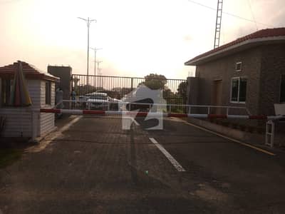 5 MARLA PLOT FOR SALE IN HOT LOCATION OF IQBAL AVENUE PHASE 4 BLOCK ENCLAVE