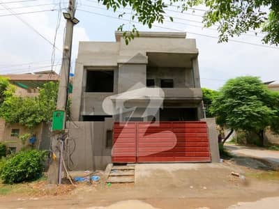 P & D Housing Society - Block B2 House Sized 8 Marla For Sale