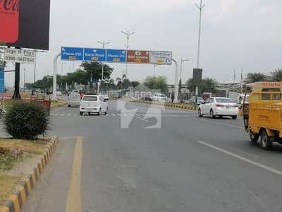 ڈی ایچ اے فیز 6 - بلاک ای ڈی ایچ اے فیز 6,ڈی ایچ اے ڈیفینس,لاہور میں 2 کنال رہائشی پلاٹ 15.5 کروڑ میں برائے فروخت۔ ڈی ایچ اے فیز 6 - بلاک ای ڈی ایچ اے فیز 6,ڈی ایچ اے ڈیفینس,لاہور میں 2 کنال رہائشی پلاٹ 15.5 کروڑ میں برائے فروخت۔