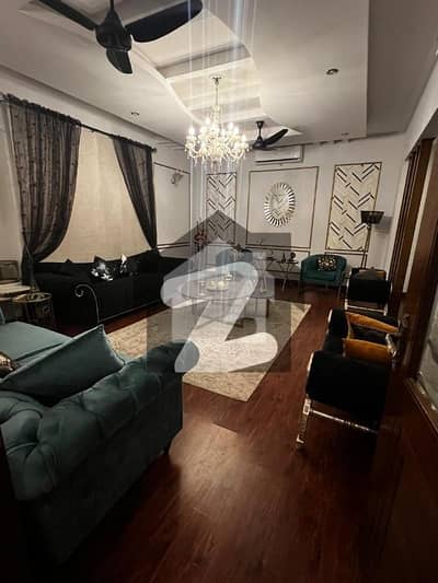 FOR SALE: ELEGANT 6-BEDROOM RESIDENTIAL BUNGALOW KHAYABAN-E-TARIQ (BETWEEN SHUJAAT & 26TH STREET), DHA PHASE 6, KARACHI FOR SALE: ELEGANT 6-BEDROOM RESIDENTIAL BUNGALOW KHAYABAN-E-TARIQ (BETWEEN SHUJAAT & 26TH STREET), DHA PHASE 6, KARACHI
