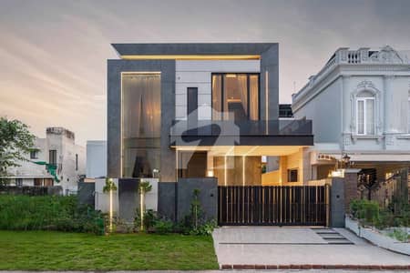 10 Marla Saparate Entrance Upper Portion Out Class Stylish Luxury Bungalow For Rent In DHA Phase 9 Town