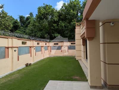 FOR SALE 2 Kanal Corner Double Storey CDA Transfer F_7/4
