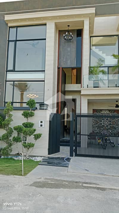 10 Marla Brand New House For Sale M6, Lake City Lahore