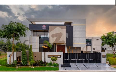 1 KANAL | 5-BEDROOM LUXURY HOUSE FOR SALE IN DHA PHASE 7, LAHORE