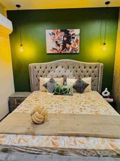 One Bedroom Fully Furnished Luxury Apartment Monthly Basis Available For Rent In Gulberg Greens Islamabad Project In Gulberg Arena Mall , Gulberg Heights Or Diamond Mall Luxury Apt Available For Rent.